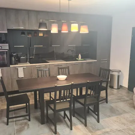 Ivana 2 Apartman *