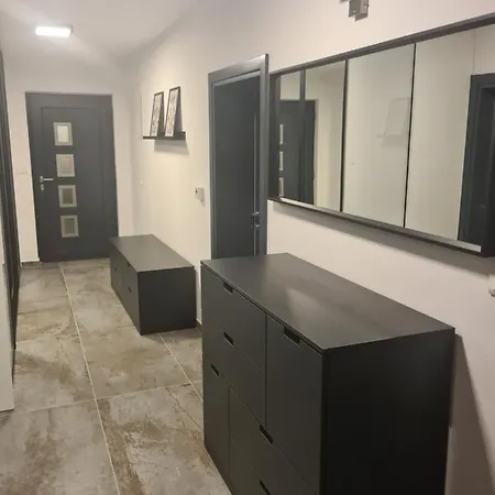 Apartman Ivana 2 *